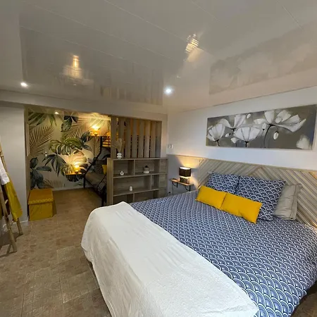 فندق مبيت وإفطار Et Tables D Hotes Du Boiziller Saint-Michel-Mont-Mercure