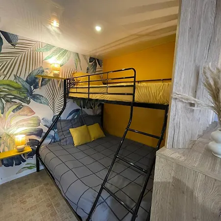 فندق مبيت وإفطار Et Tables D Hotes Du Boiziller 3*