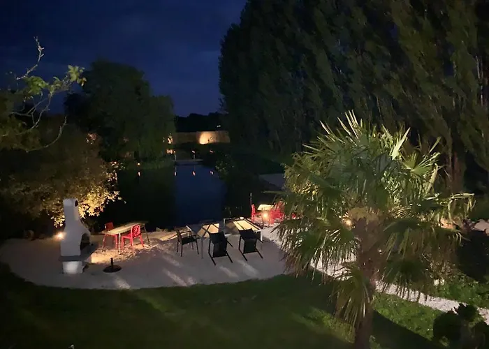 Bed & Breakfast Et Tables D Hotes Du Boiziller 3*